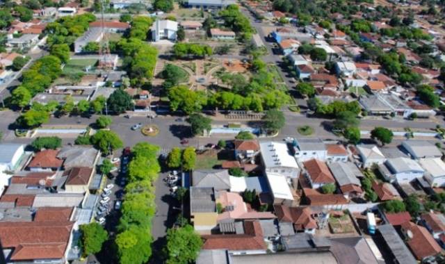 Decreto permite reabertura de igrejas em Icaraíma e comércio tem mais horários
