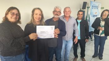 FOTOS - ENTREGAS DE CERTIFICADOS