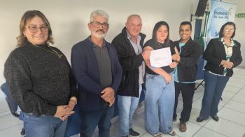 FOTOS - ENTREGAS DE CERTIFICADOS