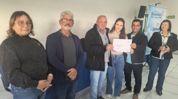 FOTOS - ENTREGAS DE CERTIFICADOS