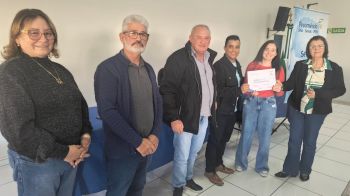 FOTOS - ENTREGAS DE CERTIFICADOS