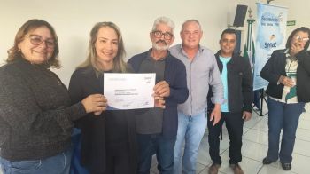 FOTOS - ENTREGAS DE CERTIFICADOS