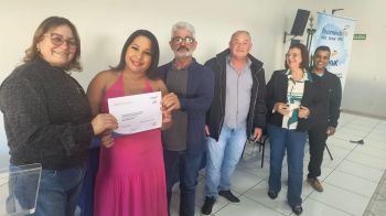 FOTOS - ENTREGAS DE CERTIFICADOS