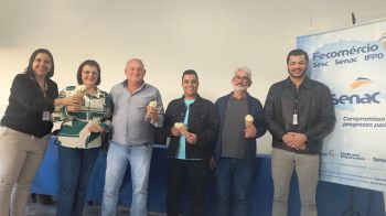 FOTOS - ENTREGAS DE CERTIFICADOS