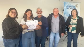 FOTOS - ENTREGAS DE CERTIFICADOS
