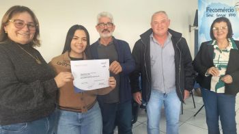 FOTOS - ENTREGAS DE CERTIFICADOS