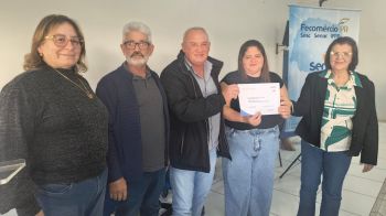 FOTOS - ENTREGAS DE CERTIFICADOS
