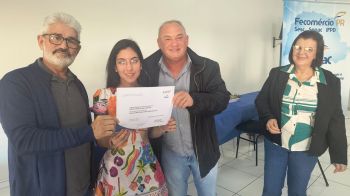 FOTOS - ENTREGAS DE CERTIFICADOS