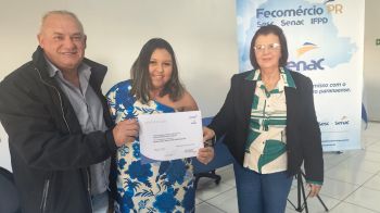 FOTOS - ENTREGAS DE CERTIFICADOS