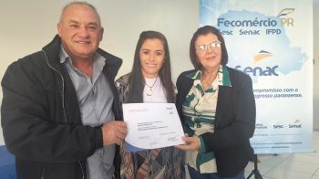 FOTOS - ENTREGAS DE CERTIFICADOS