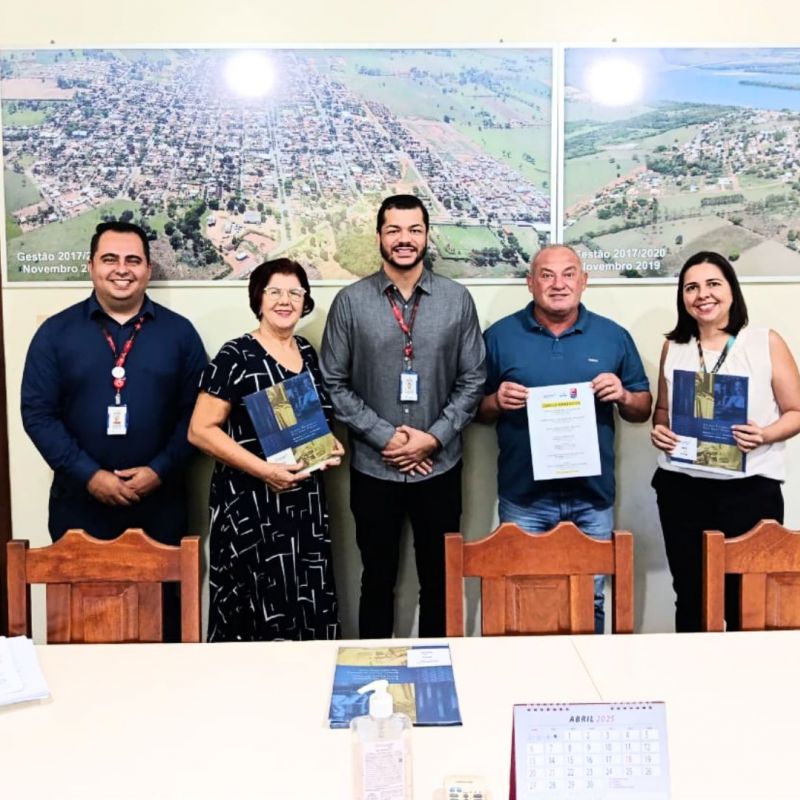 Icaraíma recebe equipe do SENAC Umuarama para discutir novas oportunidades de qualificação profissional